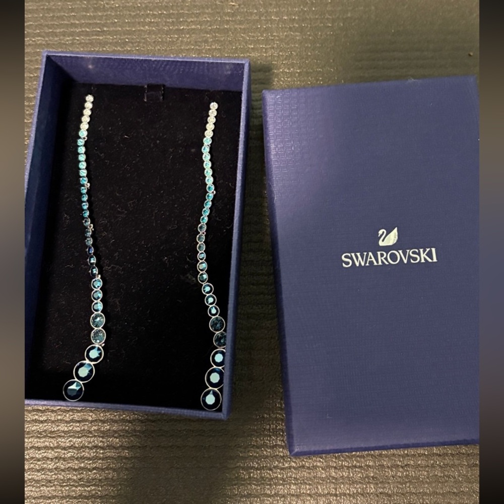 Swarovski Soroky Drop Earrings sapphire colored hombre NWB. - Picture 2 of 3